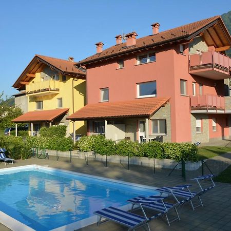 Residence Girasole Casa Rossa B Colico Exterior photo
