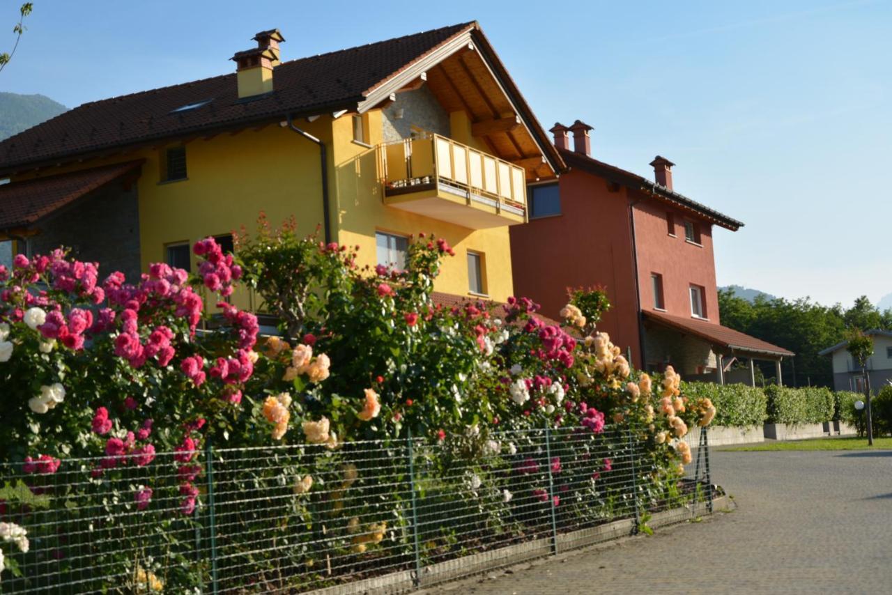 Residence Girasole Casa Rossa B Colico Exterior photo