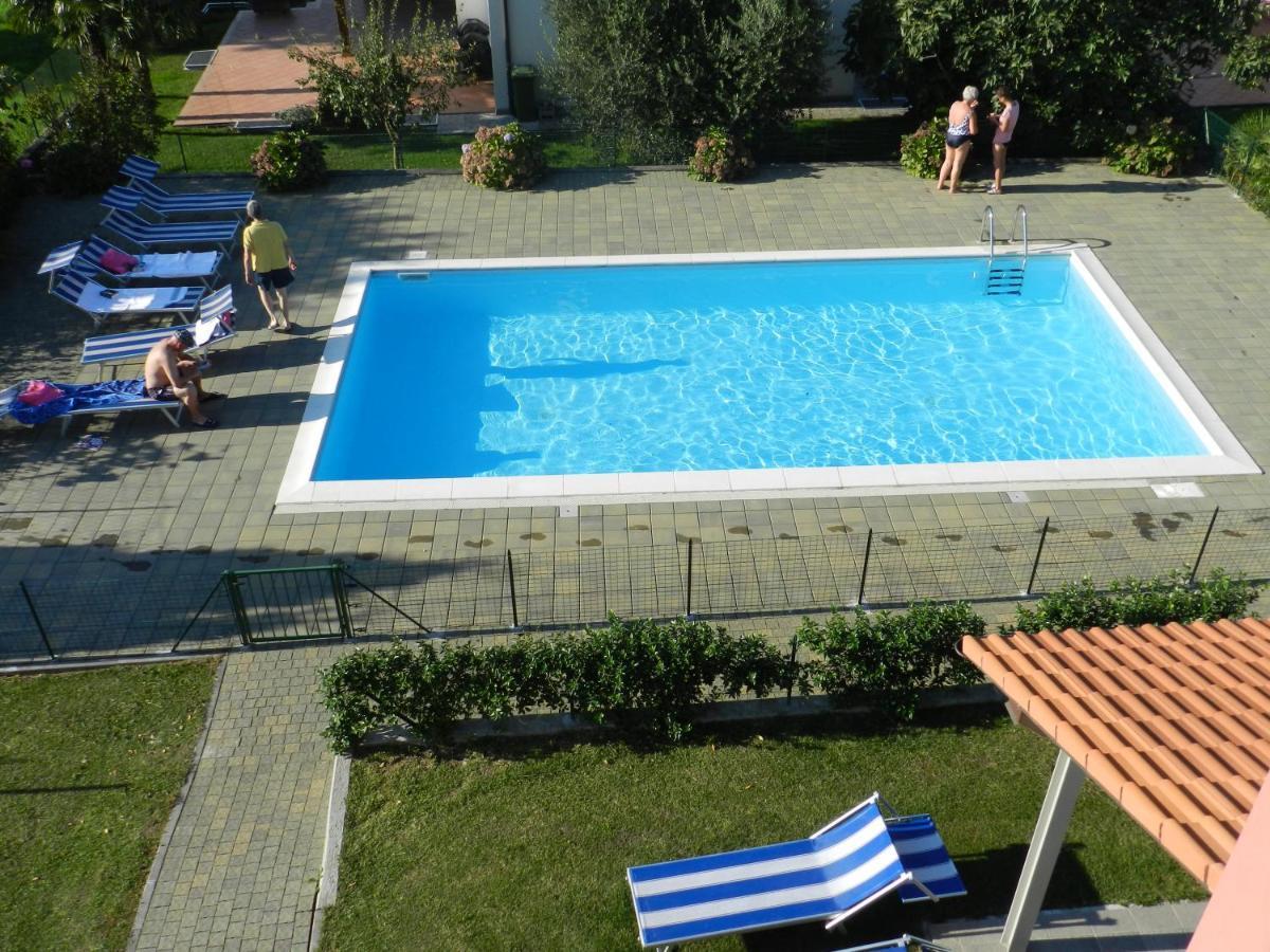 Residence Girasole Casa Rossa B Colico Exterior photo