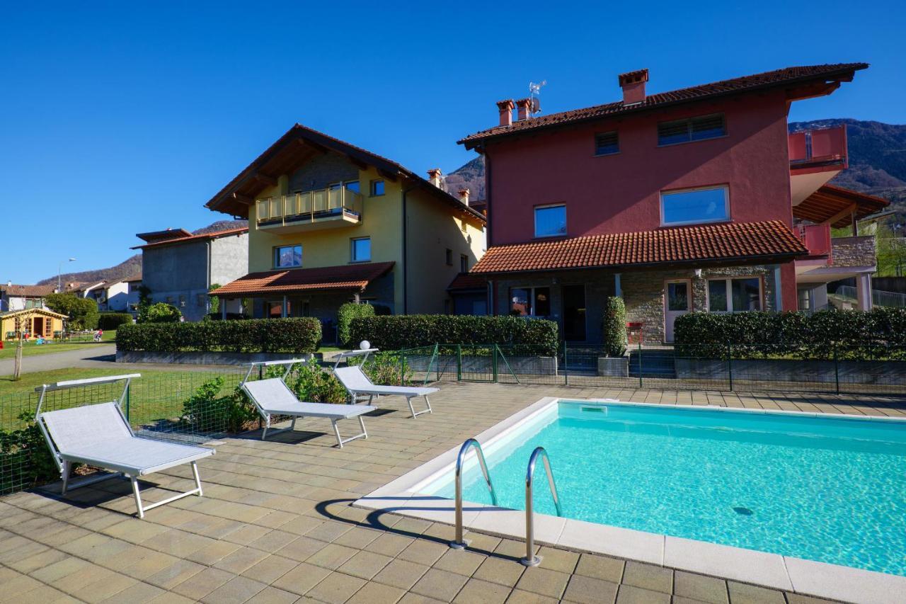 Residence Girasole Casa Rossa B Colico Exterior photo